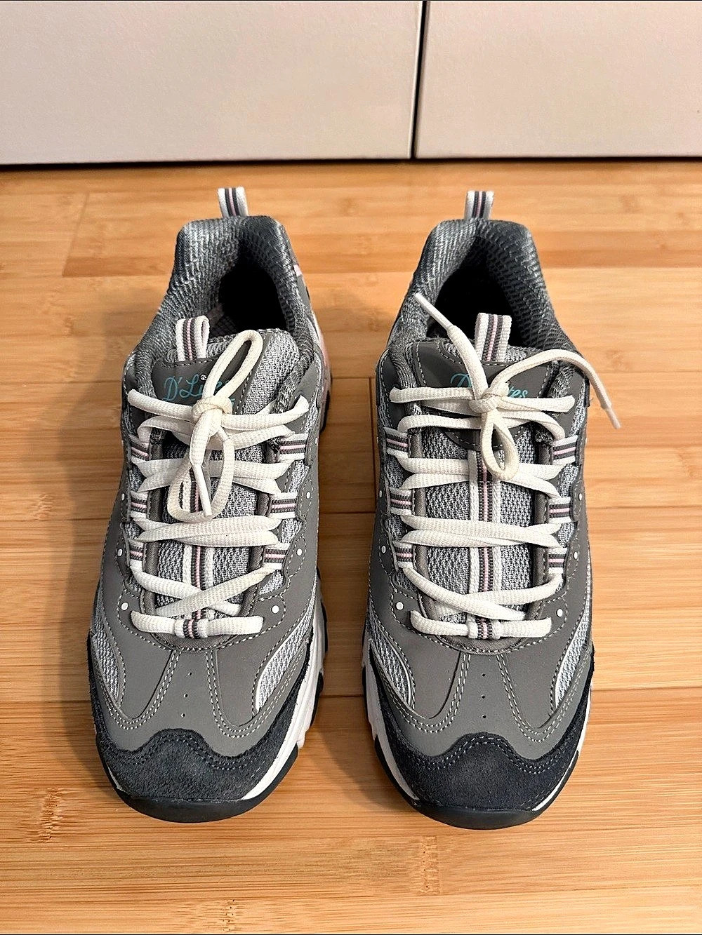 Skechers D'Lites Gray & Pink Sneakers US 9